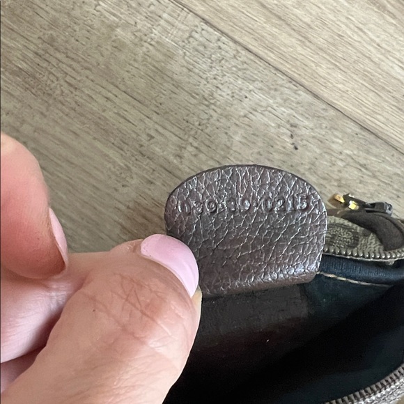 Authentic Gucci Coin Purse - Picture 8 of 11